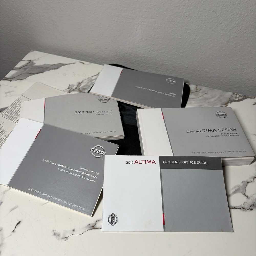 2019 Nissan Altima Sedan COMPLETE OEM Owner's Manual Set Case NissanConnect New